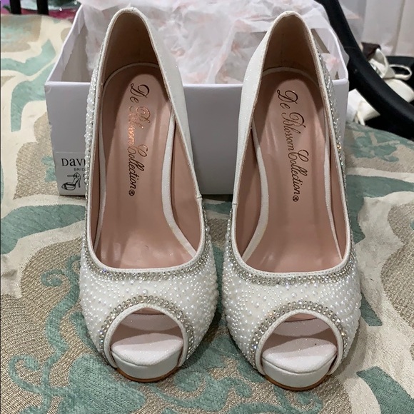 David’s Bridal bridal heels - Picture 2 of 8